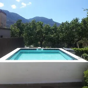  Hébergement de vacances Calm House
